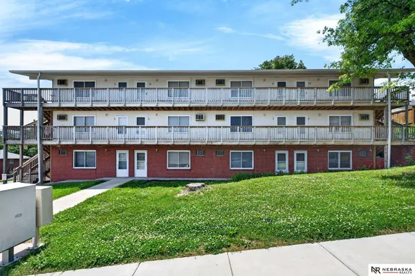 1014 N 48th AVE, Omaha, NE 68132