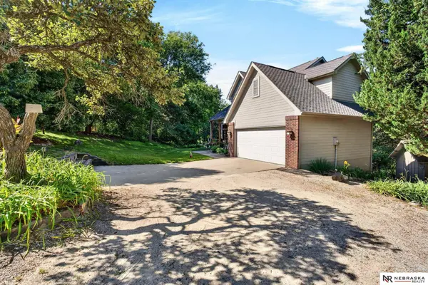1520 Schropp CIR, Ashland, NE 68003