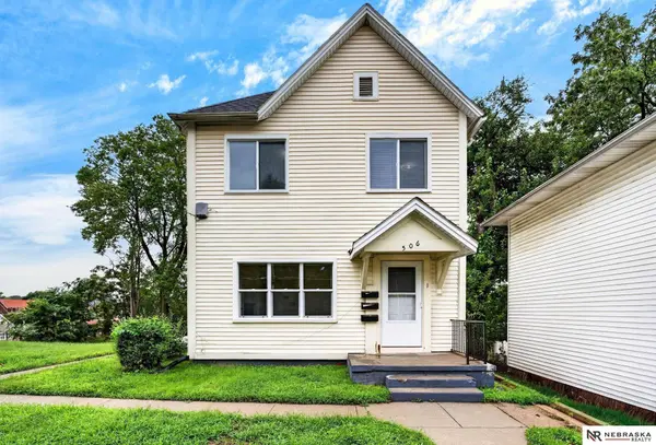 506 S 30th ST, Omaha, NE 68105