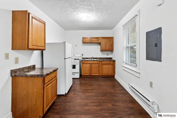 506 S 30th ST, Omaha, NE 68105