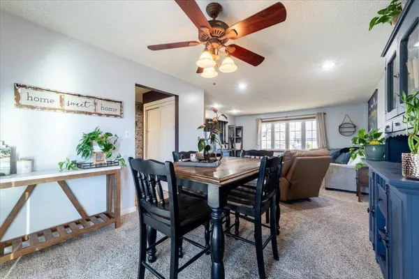 917 Richmond, Hastings, NE 68901