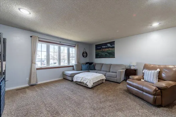 917 Richmond, Hastings, NE 68901