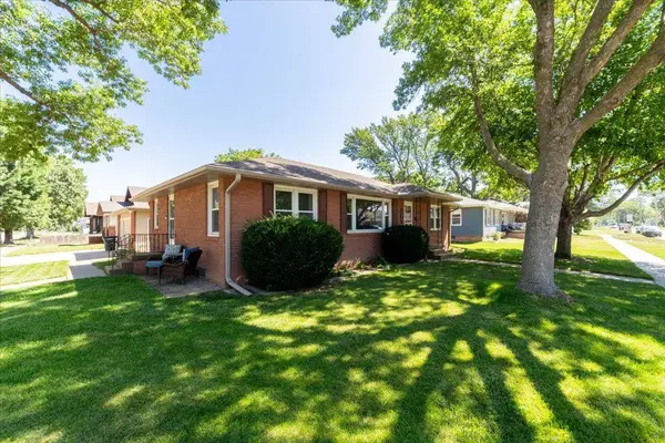505 E 3rd Street, Hastings, NE 68901