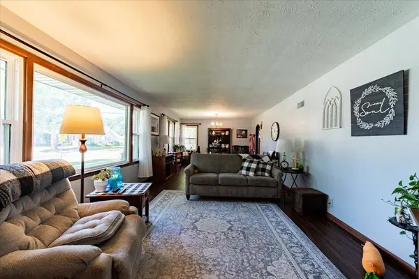 505 E 3rd Street, Hastings, NE 68901
