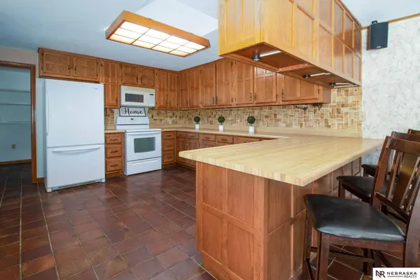9801 Roca Road, Roca, NE 68430