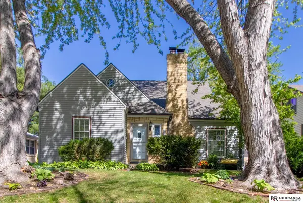 2334 S 18th Street, Lincoln, NE 68502