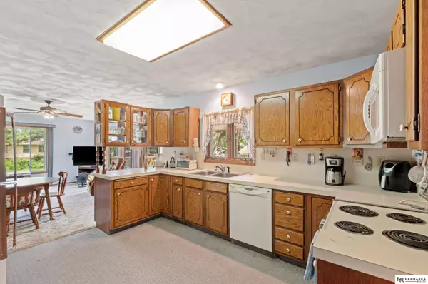 878 W 8th Street, Wahoo, NE 68066