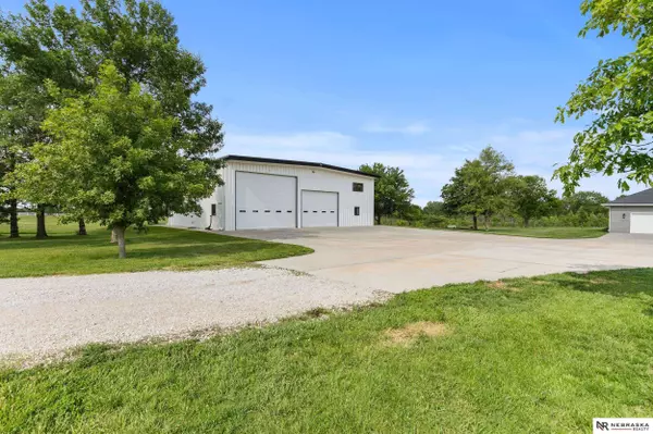 9929 Springlake North Lane, Firth, NE 68358