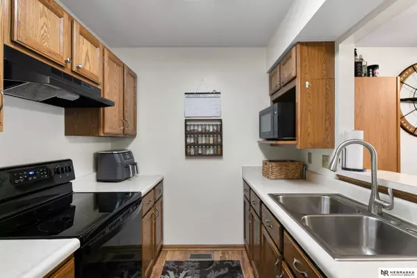 6305 Benjamin Place, Lincoln, NE 68516