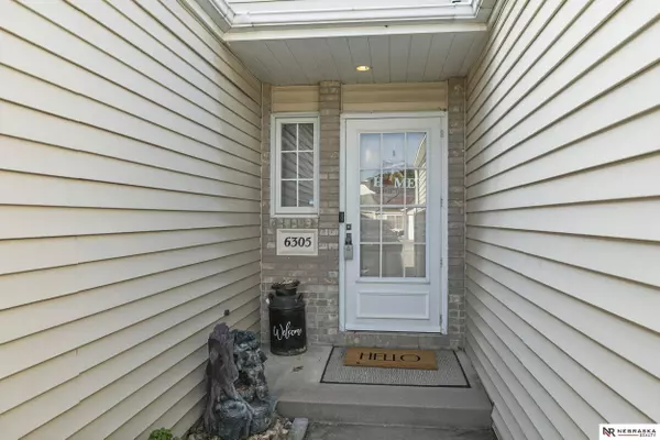 6305 Benjamin Place, Lincoln, NE 68516