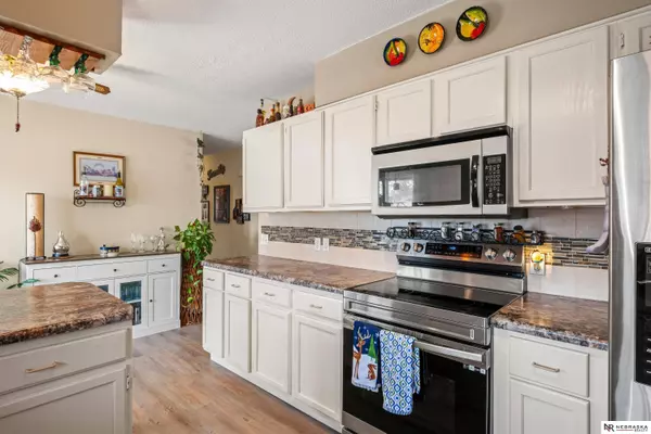 2329 McConnell Avenue, Auburn, NE 68305