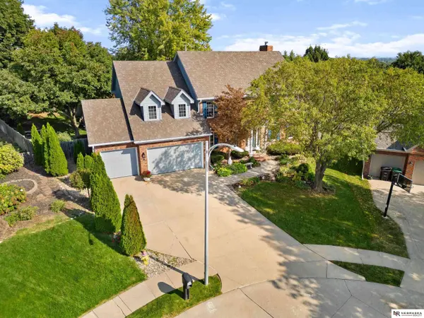 14032 Seward Street, Omaha, NE 68154