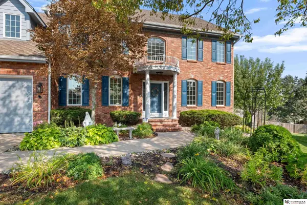 14032 Seward Street, Omaha, NE 68154