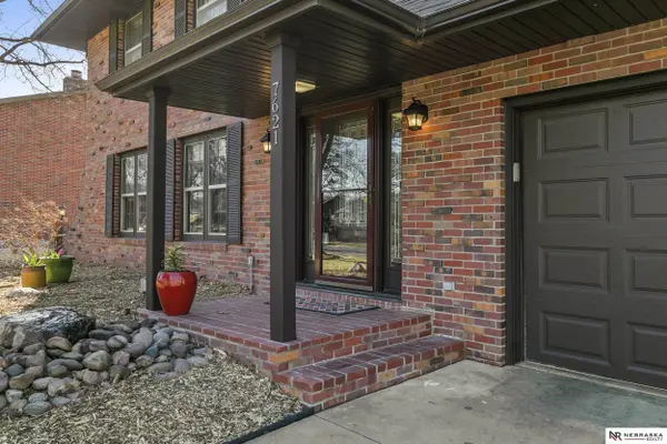 7621 Englewood Drive, Lincoln, NE 68510