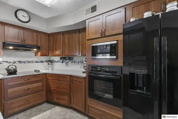 10277 SW 29 RD, Pickrell, NE 68422