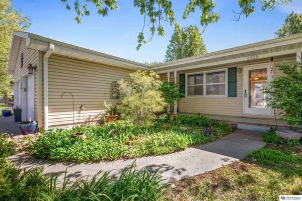 2329 McConnell AVE, Auburn, NE 68305
