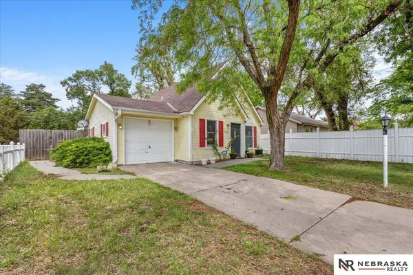 3310 Saint Paul AVE, Lincoln, NE 68504