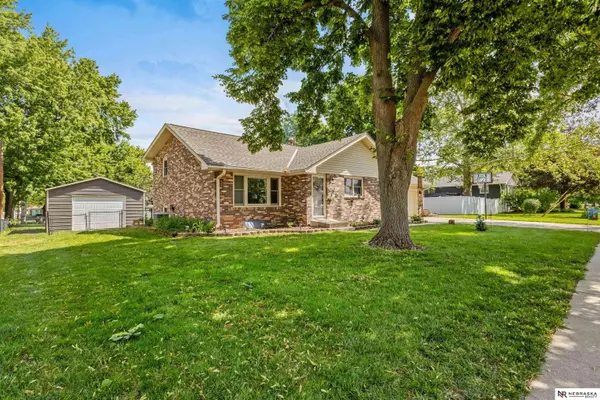 410 Florence ST, Beatrice, NE 68310