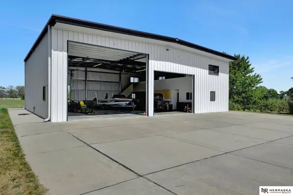 9929 Springlake North LN, Firth, NE 68358