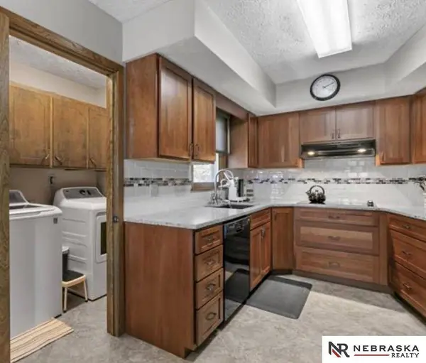 10277 SW 29 RD, Pickrell, NE 68422