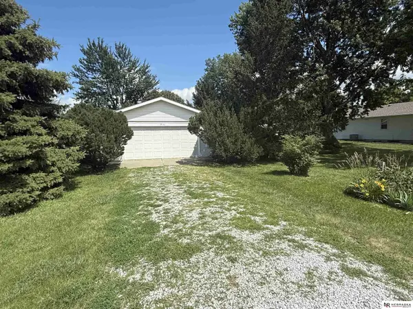 1102 Stephens AVE, Dorchester, NE 68343