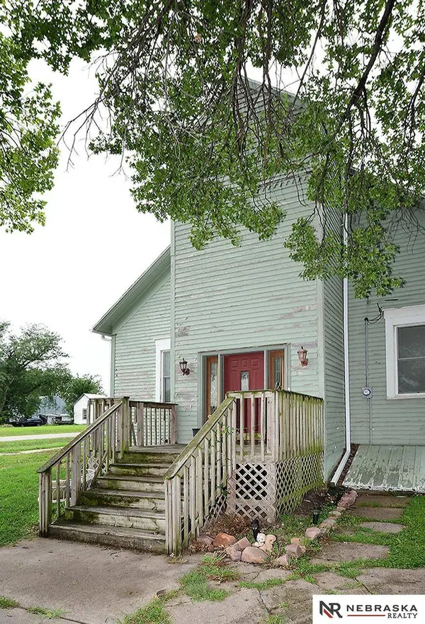 311 Logan ST, Diller, NE 68342
