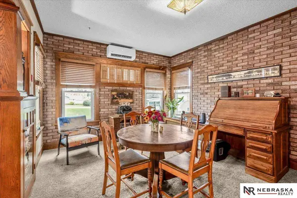914 15th ST, Auburn, NE 68305