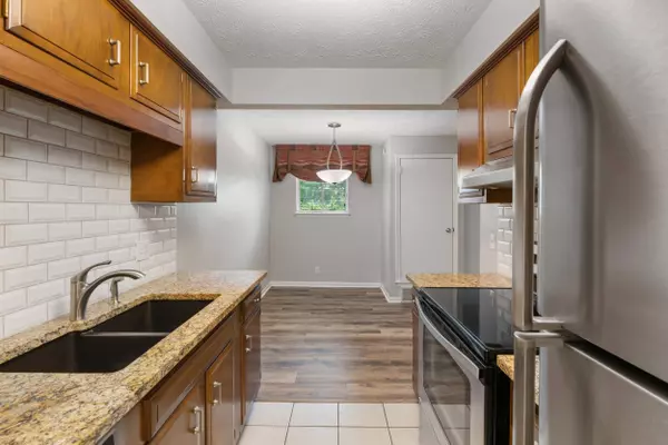 1210 S 120th Plaza  #108, Omaha, NE 68144