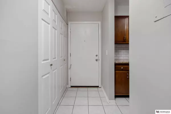 1210 S 120th Plaza  #108, Omaha, NE 68144