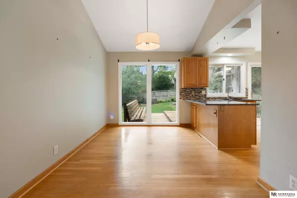 621 S 152nd Circle, Omaha, NE 68154