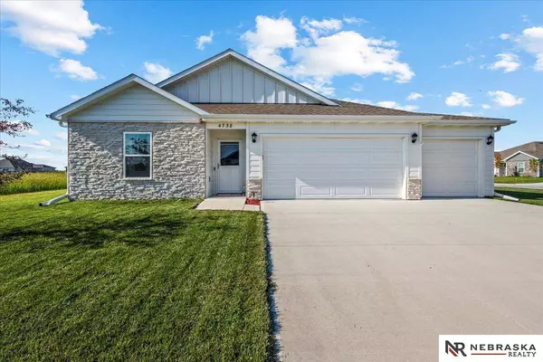 4738 E 17th Avenue, Fremont, NE 68025