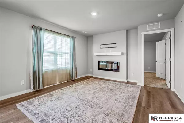 4738 E 17th Avenue, Fremont, NE 68025