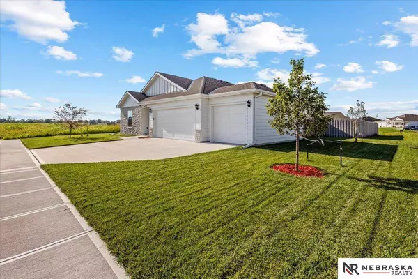 4738 E 17th Avenue, Fremont, NE 68025