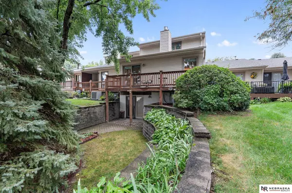 759 N 130th Plaza, Omaha, NE 68154