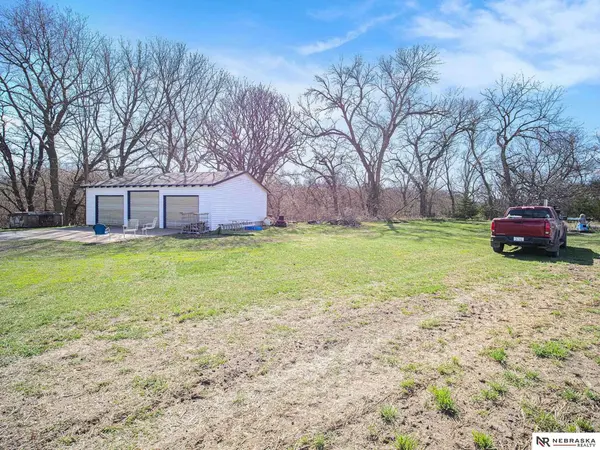 2071 Cabin Circle, Milford, NE 68405
