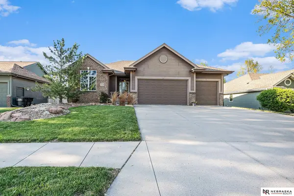 16510 Redwood Street, Omaha, NE 68136