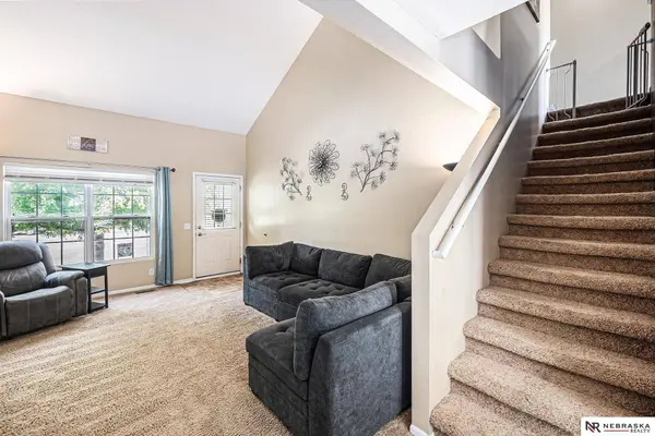 2107 N 167th Circle, Omaha, NE 68116