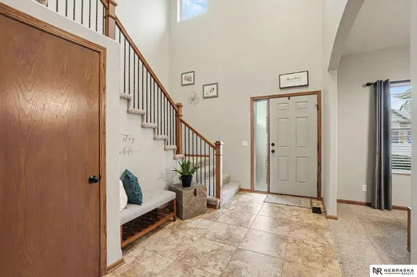 12614 S 82nd Street, Papillion, NE 68046