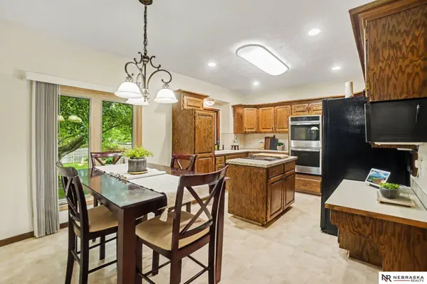 4816 S 167 ST, Omaha, NE 68135-9999