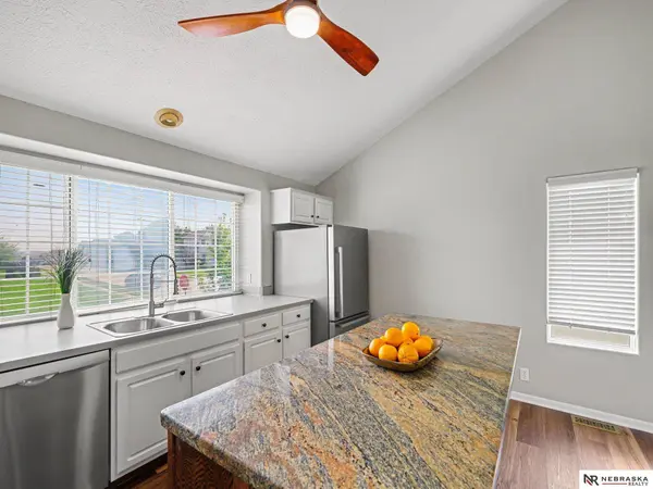 11910 Mary ST, Omaha, NE 68164