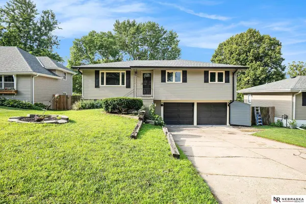 11429 R Street, Omaha, NE 68137