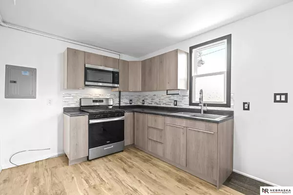 5104 N 14th Street, Omaha, NE 68110