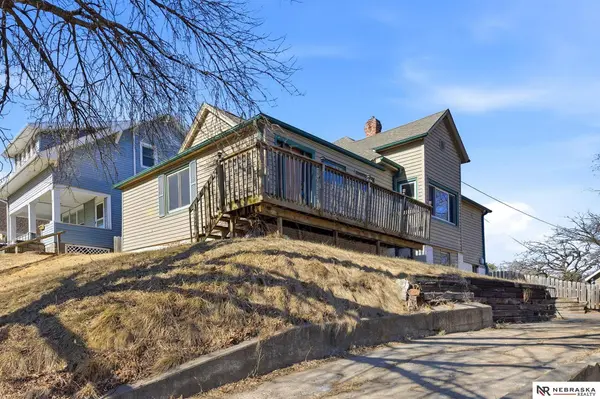 2954 Martha Street, Omaha, NE 68105