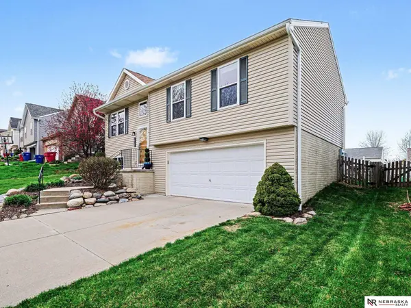 14502 Knudsen ST, Bennington, NE 68007