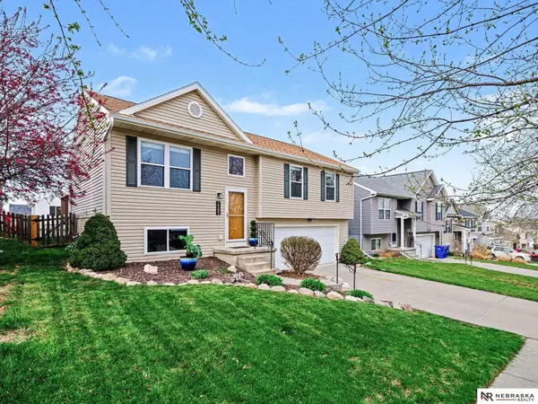 14502 Knudsen ST, Bennington, NE 68007