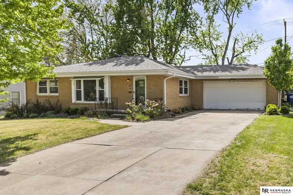 758 N 74th AVE, Omaha, NE 68114