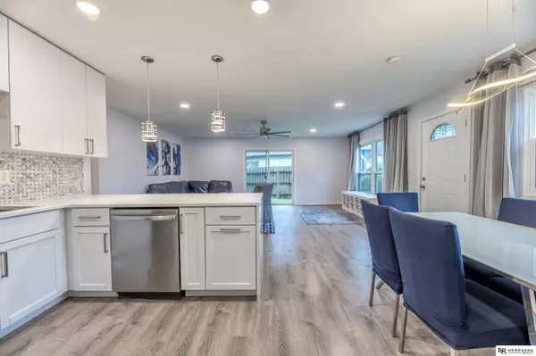 9008 Lamont Street, Omaha, NE 68124