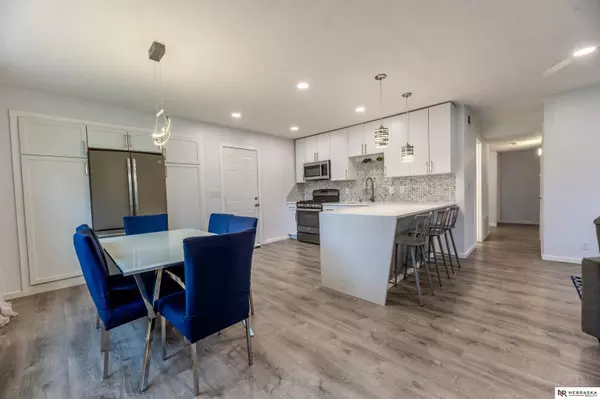 9008 Lamont Street, Omaha, NE 68124