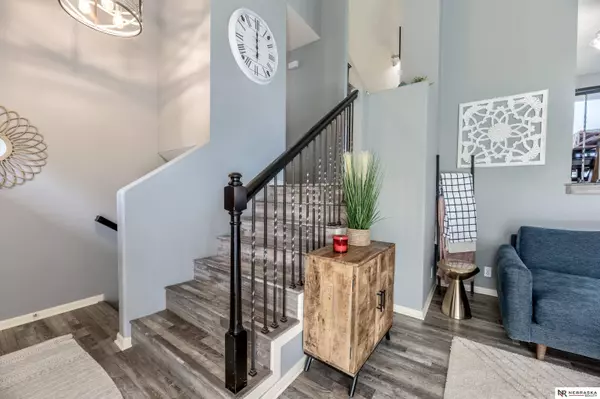 13913 Springview Drive, Papillion, NE 68133