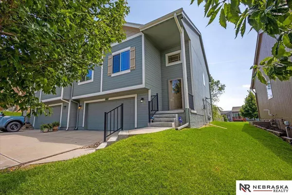 16403 Browne Street, Omaha, NE 68116